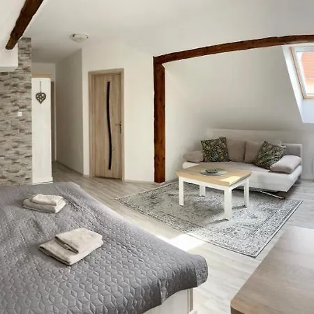 Apartmany Lavander Mikulov Lägenhet