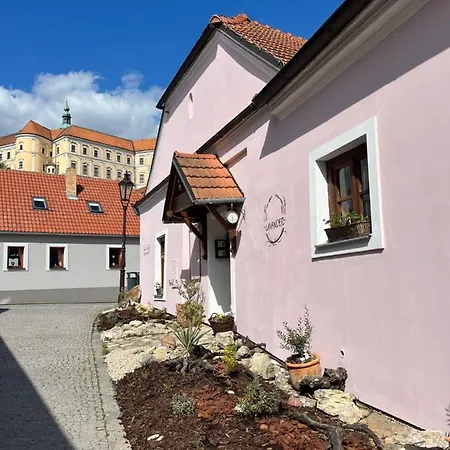 Apartmany Lavander Mikulov Lägenhet